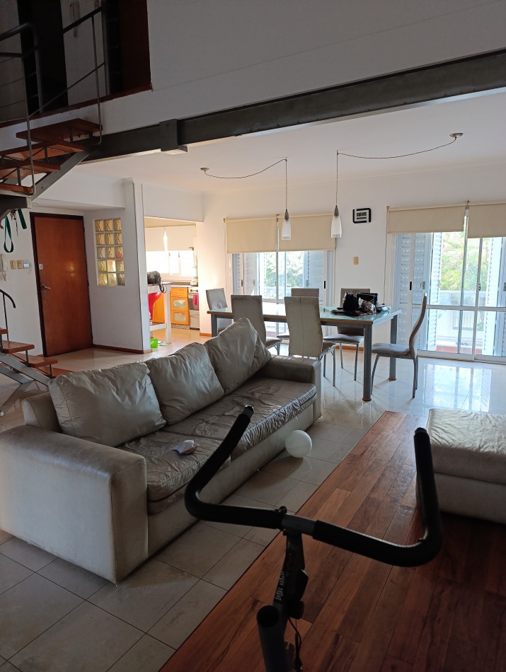 GRAN CASA EN PLANTA ALTA