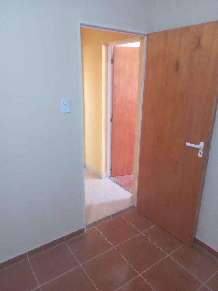 CASA A ESTRENAR BARRIO CONQUISTADORES SAUCE VIEJO