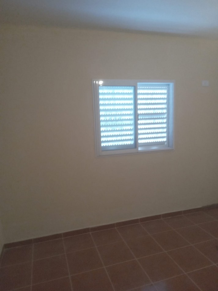 CASA A ESTRENAR BARRIO CONQUISTADORES SAUCE VIEJO