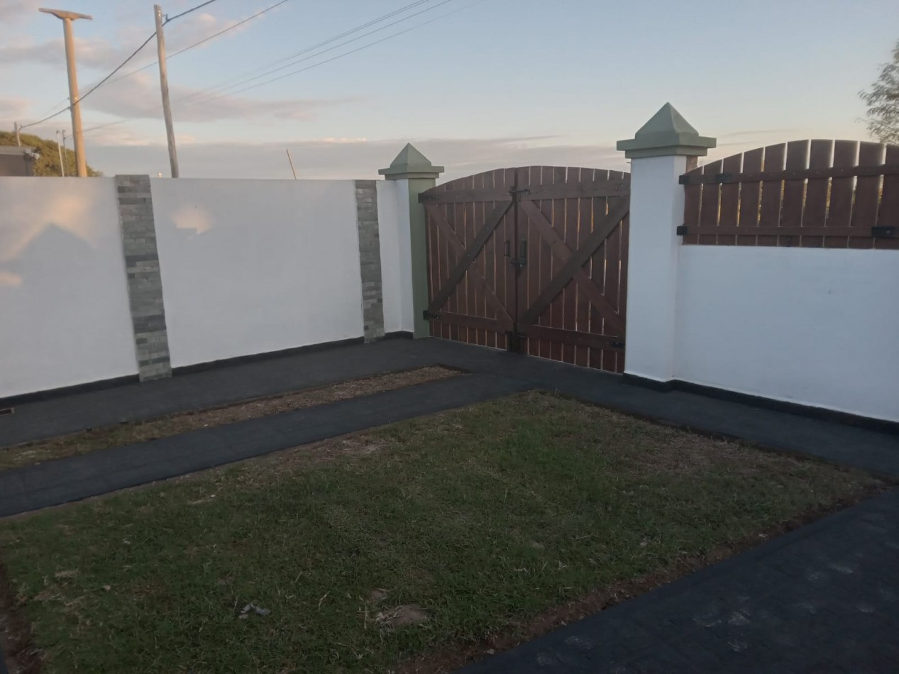 CASA A ESTRENAR BARRIO CONQUISTADORES SAUCE VIEJO