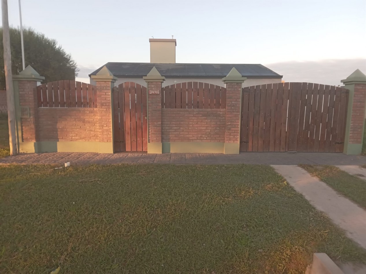 CASA A ESTRENAR BARRIO CONQUISTADORES SAUCE VIEJO