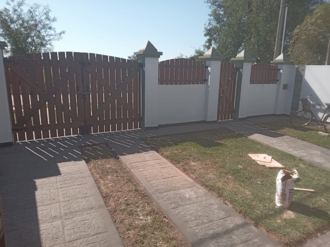 CASA A ESTRENAR BARRIO CONQUISTADORES SAUCE VIEJO
