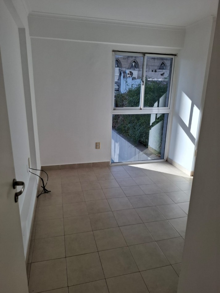 EXCELENTE DEPARTAMENTO ZONA CENTRO