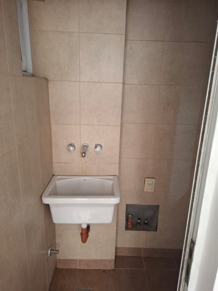 EXCELENTE DEPARTAMENTO ZONA CENTRO