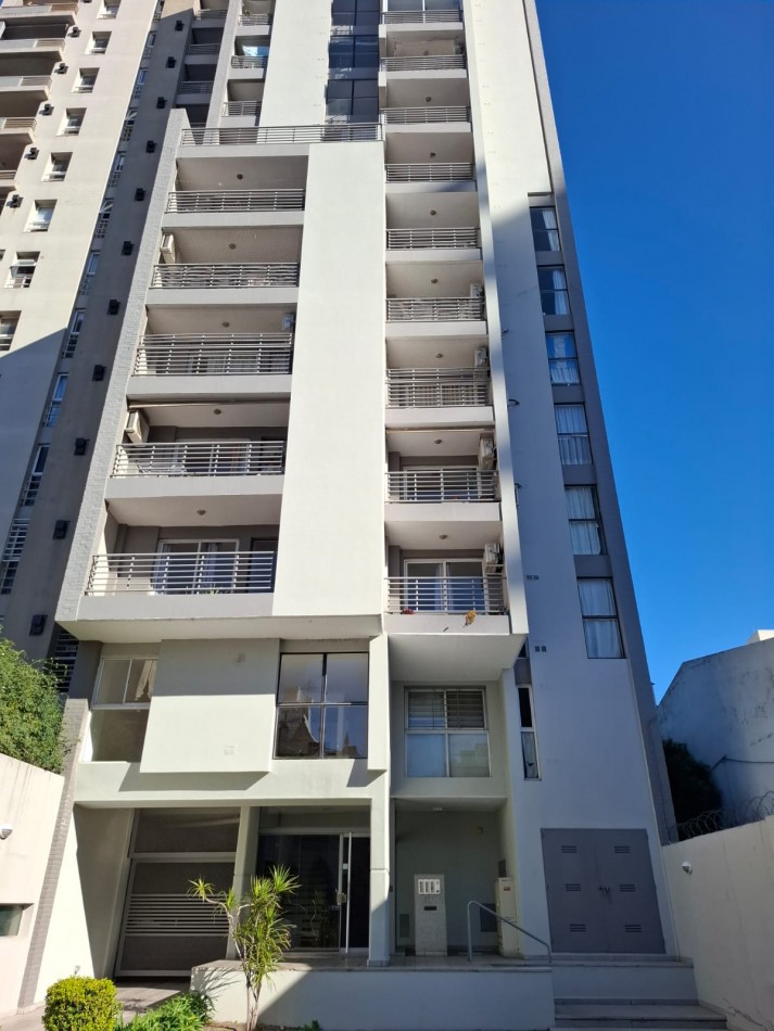 EXCELENTE DEPARTAMENTO ZONA CENTRO