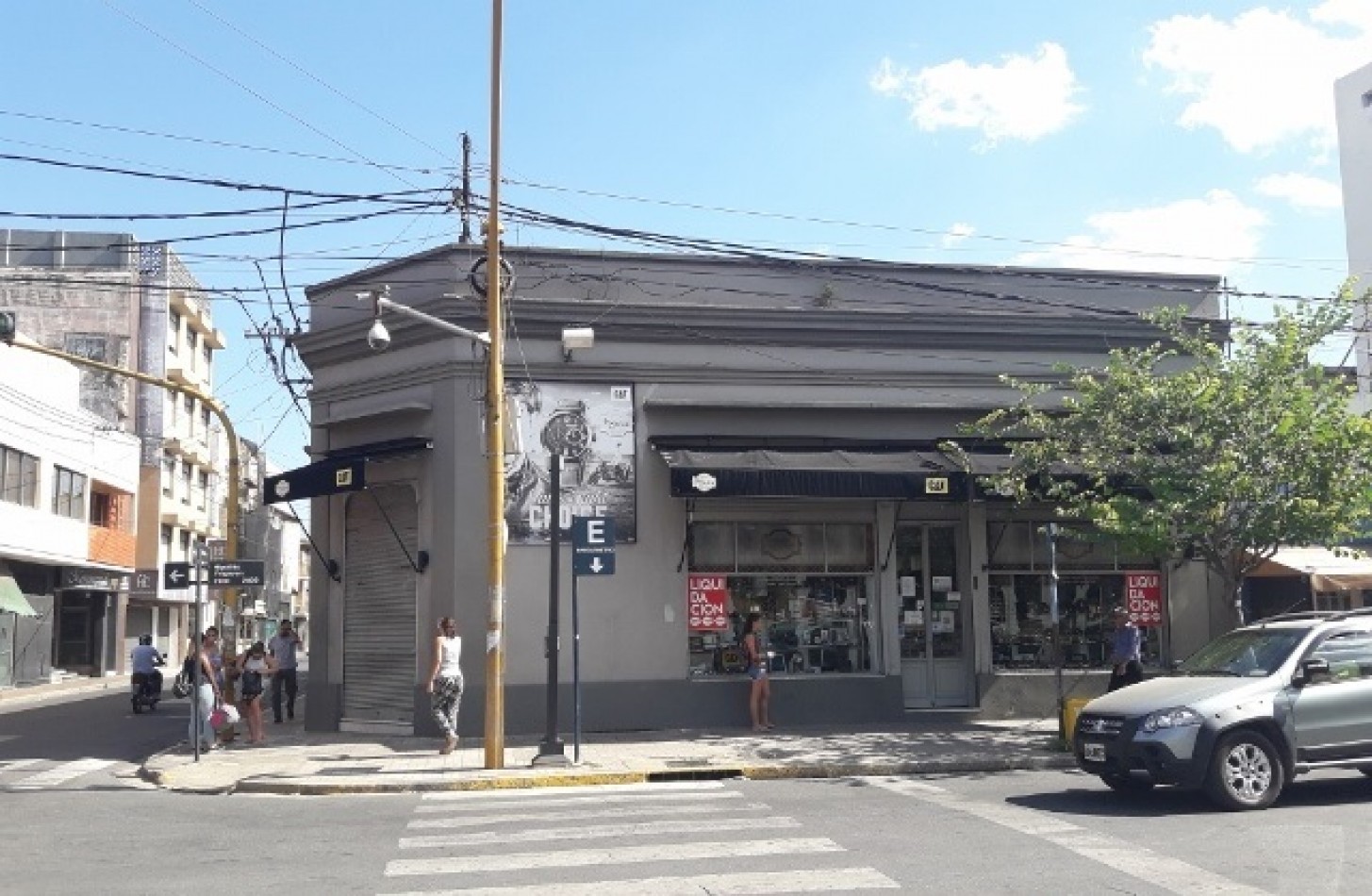 EXCELENTE ESQUINA COMERCIAL