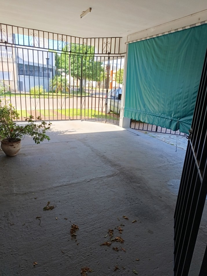 CASA CON GRAN POTENCIAL