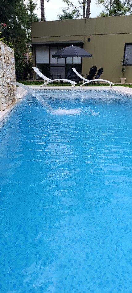 COUNTRY EL PINAR CASA DE CATEGORIA