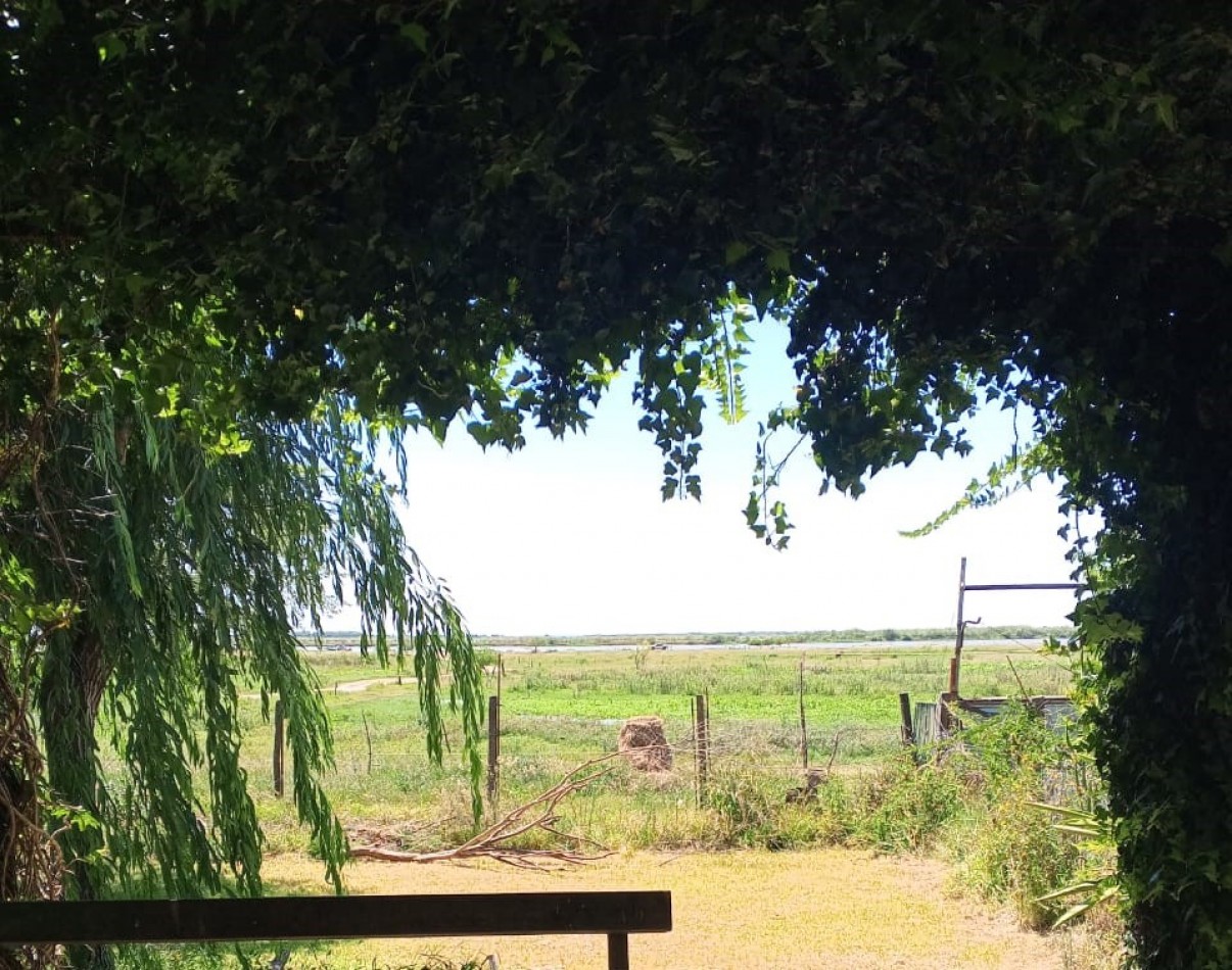 QUINTA FRENTE AL RIO EN DESVIO ARIJON
