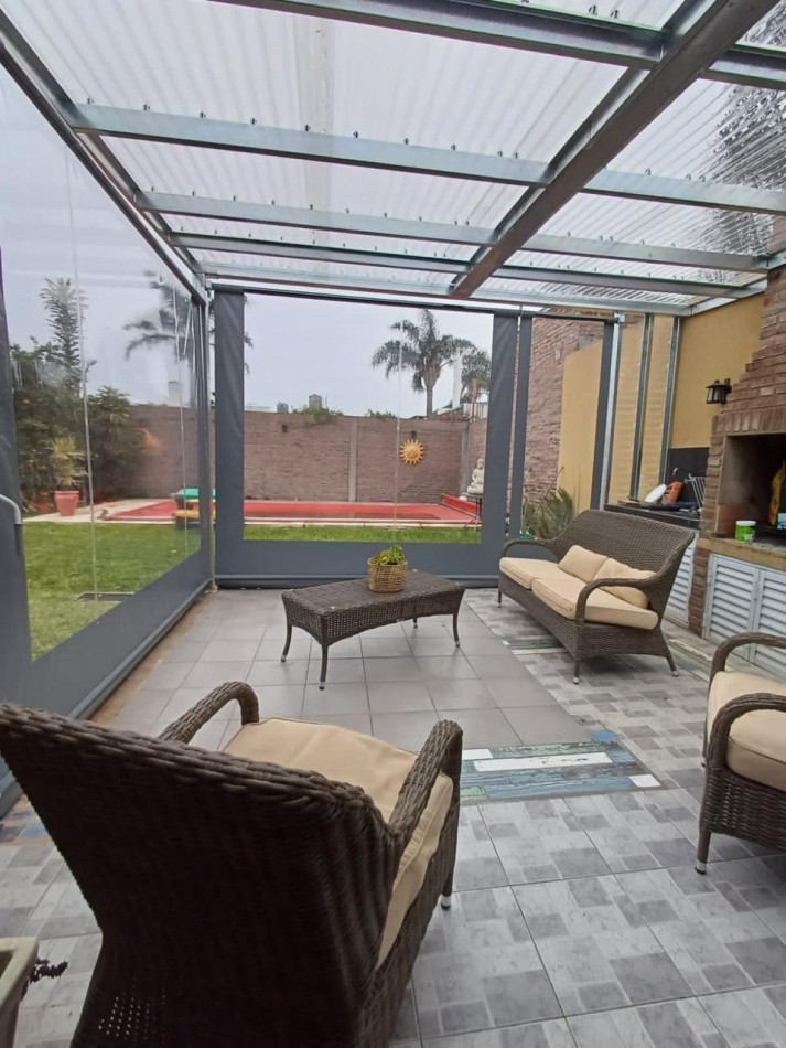 CASA CON GRAN TERRENO BARRIO M.SELVA