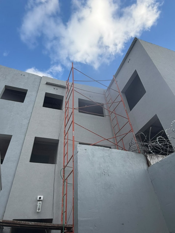 DEPARTAMENTOS A ESTRENAR A UNA CUADRA DE ARISTOBULO