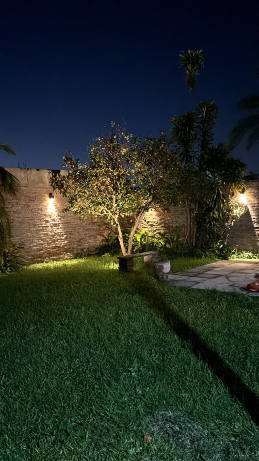 CASA CON GRAN TERRENO BARRIO M.SELVA