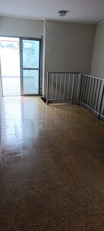 GALPON + VIVIENDA SOBRE AV. FREYRE