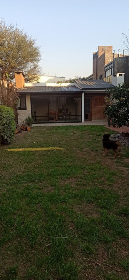 IMPORTANTE CASA DE ESTILO JAVIER DE LA ROSA 