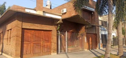 IMPORTANTE CASA DE ESTILO JAVIER DE LA ROSA 